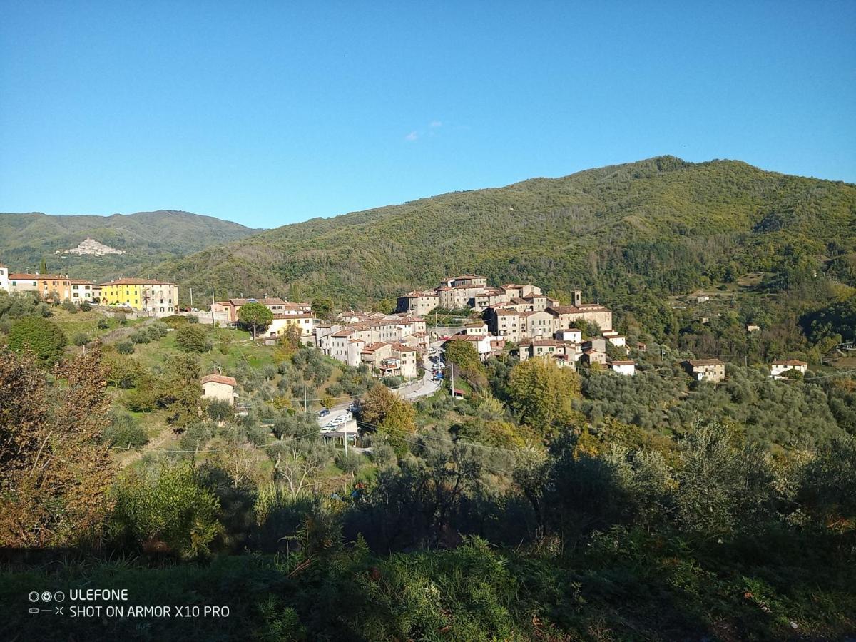 Casa Vacanze La Tosca Castelvecchio  エクステリア 写真